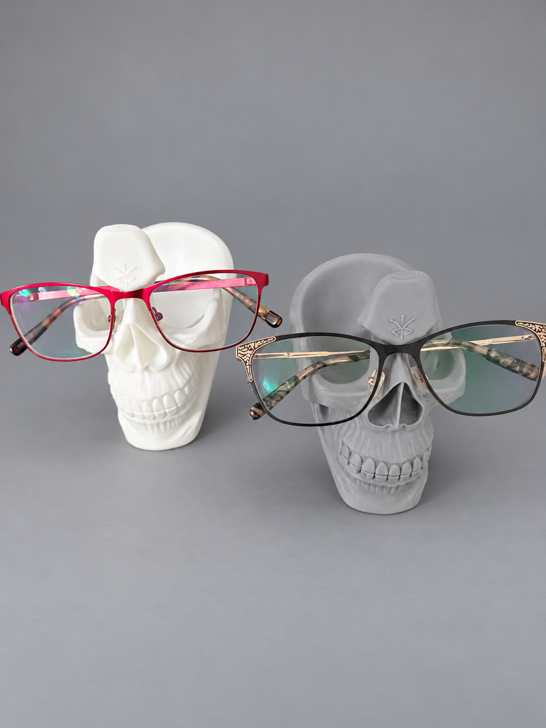 Skull Glasses Holder: 3D-printed stand for glasses or sunglasses